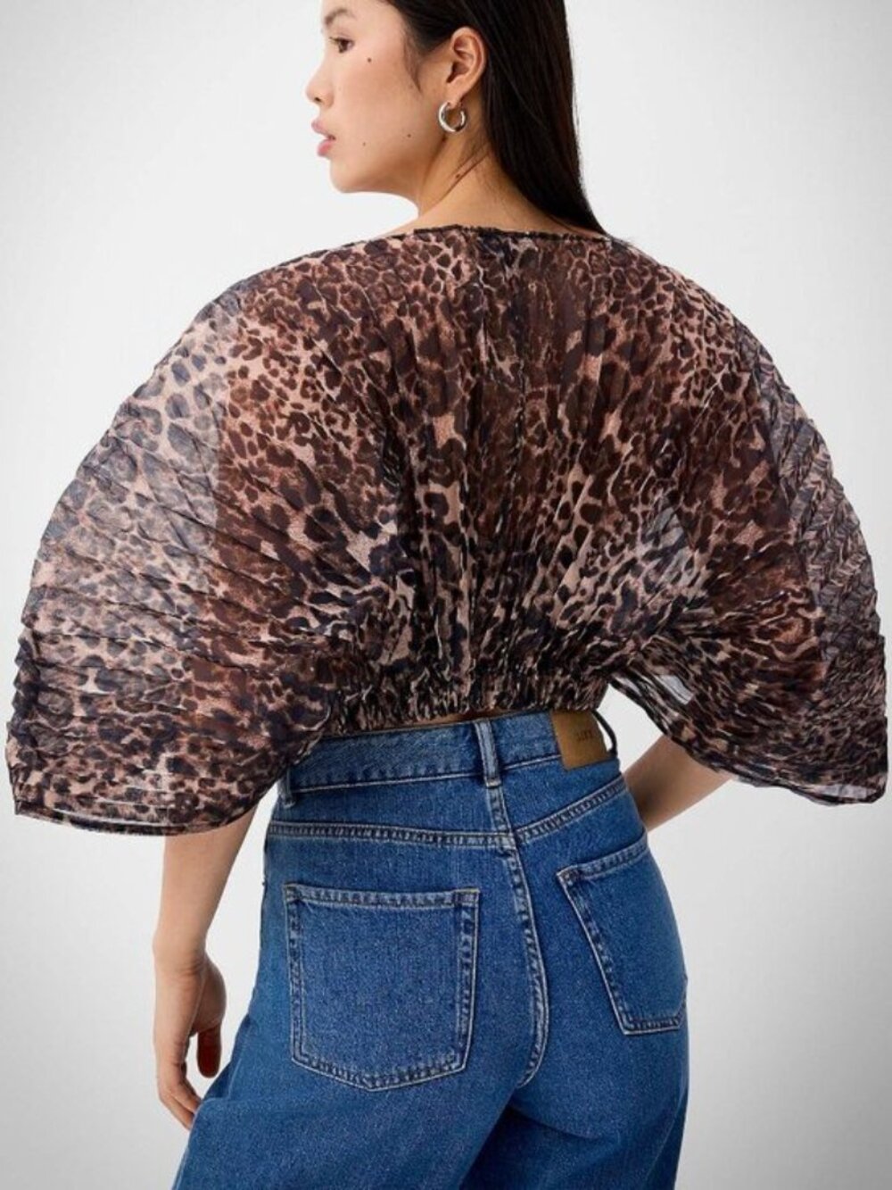 NWT Pleated organza leopard butterfly-sleeve blouse - Picture 2 of 3
